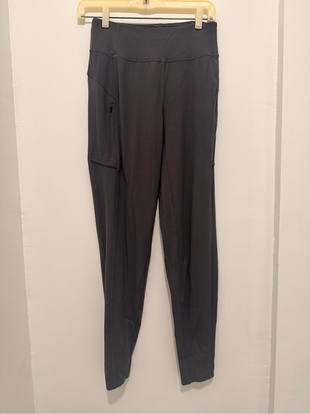 lululemon run on 28 in dark carbon High-Waist Leggings with Side Cargo Pocket